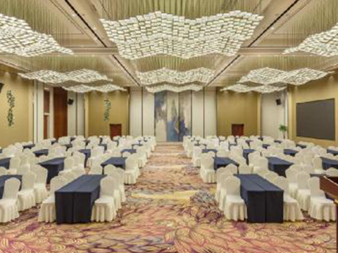 华美达酒店会议室