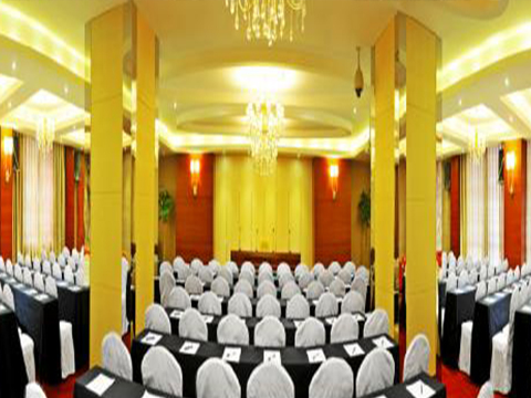 华文森林酒店会议室